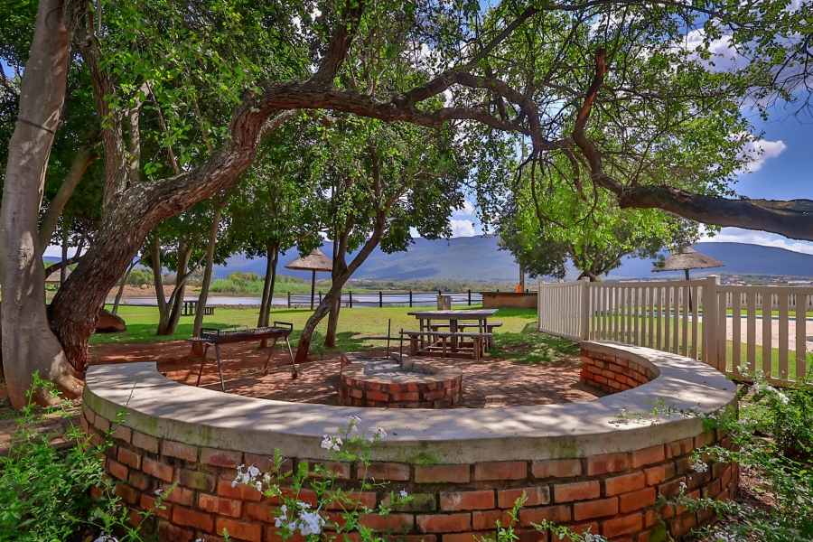 4 Bedroom Property for Sale in The Coves North West